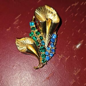 Elegant Vintage Lisner Gold Floral Brooch with Blue and Green Accents